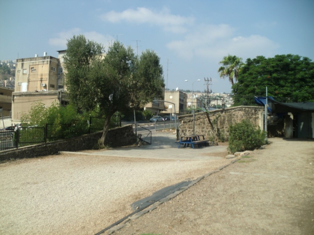 טבריה-רבי_יוחנן_רב_צמח_גאון_רב_חננאל_רב_ברונא-אהלי_צדיקים_(1) | טלחופ