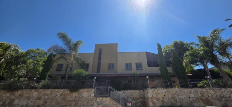 שרון פישמן חדרי אירוח במירון | טלחופש - הבית של התיירות הכשרה