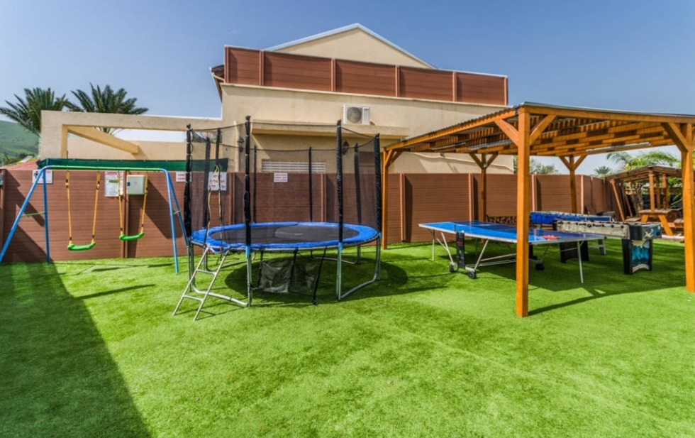 צימרים בצפון, מתחם אירוח למשפחות בצפון, צימרים עם בריכה מחוממת בצפון