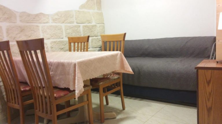 צימרים בצפון, חדרי אירוח בעיר העתיקה בצפת, צימרים בישוב דתי בצפון