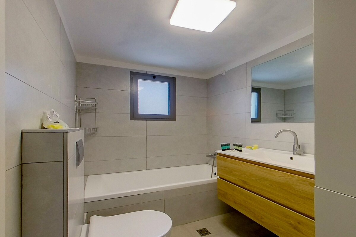 חדר רחצה אחוזת הנשיא טבריה - מתוך אתר טלחופש הבית של התיירות הכשרה