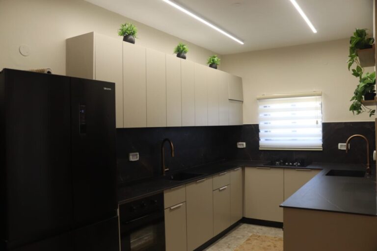 מתחם SunSuite מול הכנרת הינו צימר חדש, מפנק ואיכותי בטבריה - טלחופש