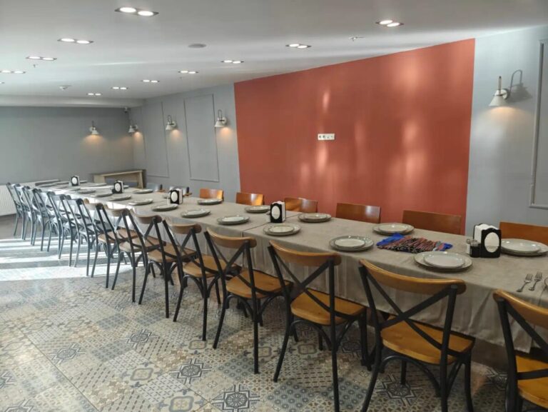 הלב הלבן של הקווקז: חופשת סקי יוקרתית וכשרה למהדרין בגודאורי - טלחופש