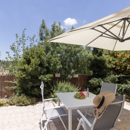 יוקרה ביער - צימר יוקרתי לזוגות ולמשפחות בירושלים - טלחופש